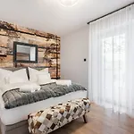 Apartment Radnoti *