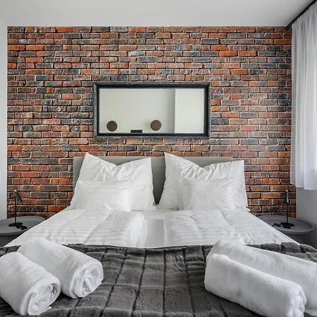 Radnoti Apartment *