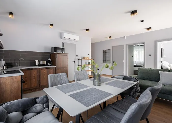 Radnoti Apartamento *