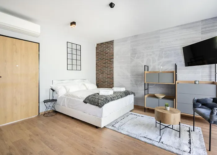 Radnoti Apartamento *